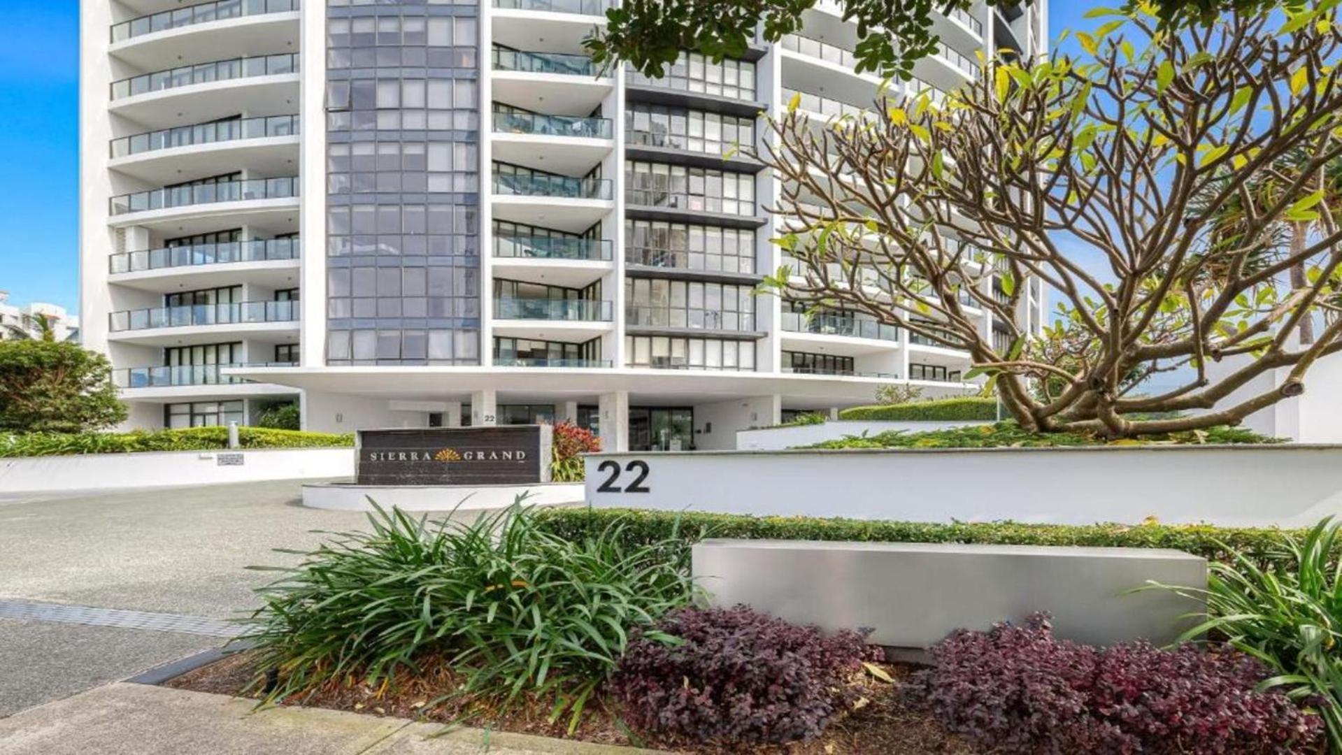 Wonderful 3 Bedroom - Sierra Grand - Coasthm Gold Coast